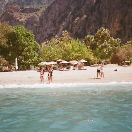Luxusní stan Butterfly Valley Glamping *