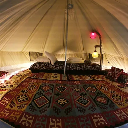 Luxusní stan Butterfly Valley Glamping
